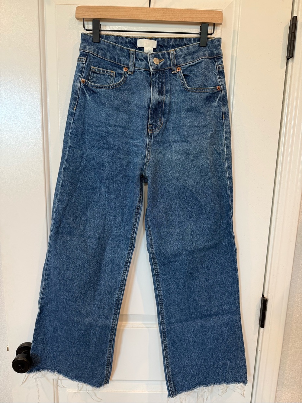 H&M Wide Leg Raw Hem Jeans